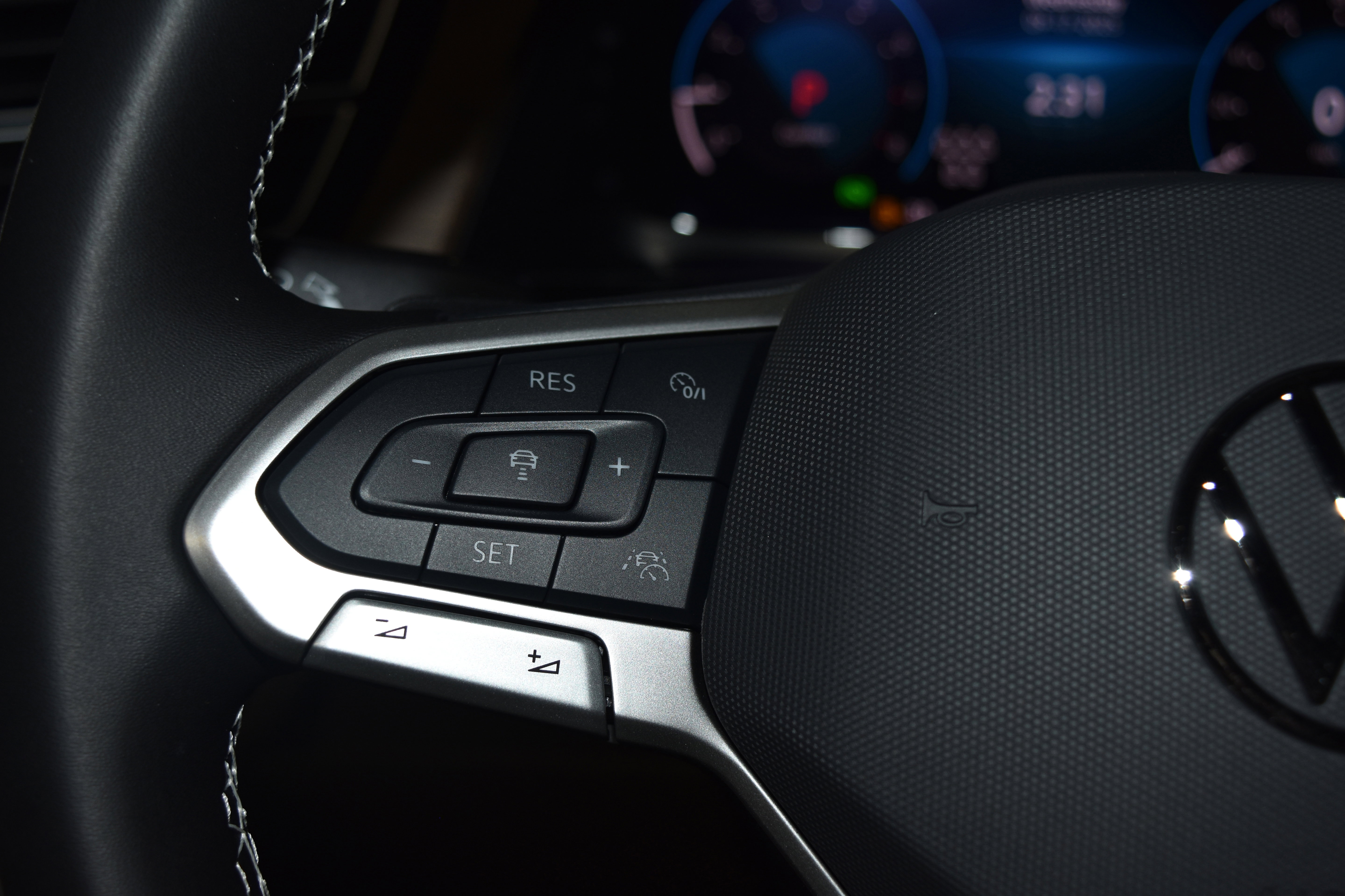 New 2026 Volkswagen Atlas SE image 7