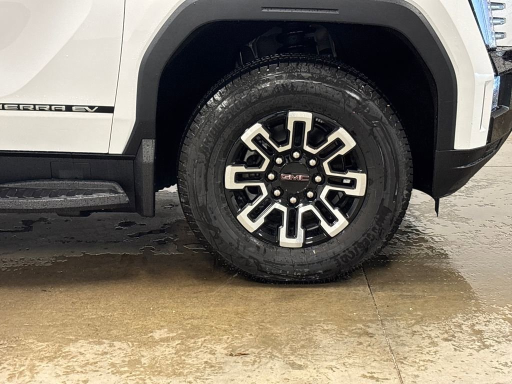 New 2026 GMC Sierra EV Elevation image 19