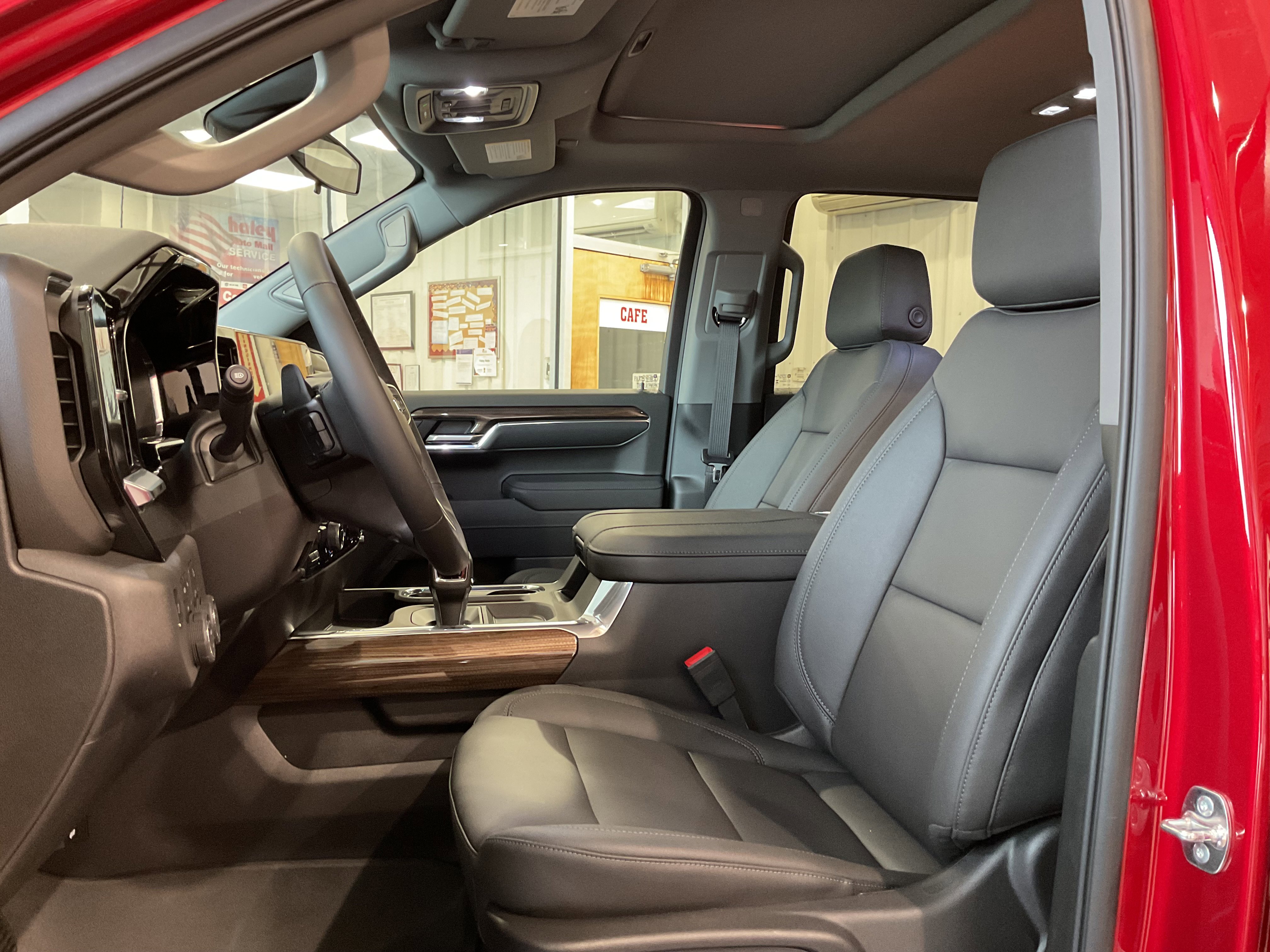 New 2026 Chevrolet Silverado 1500 LT Trail Boss w/ Convenience Package II image 15