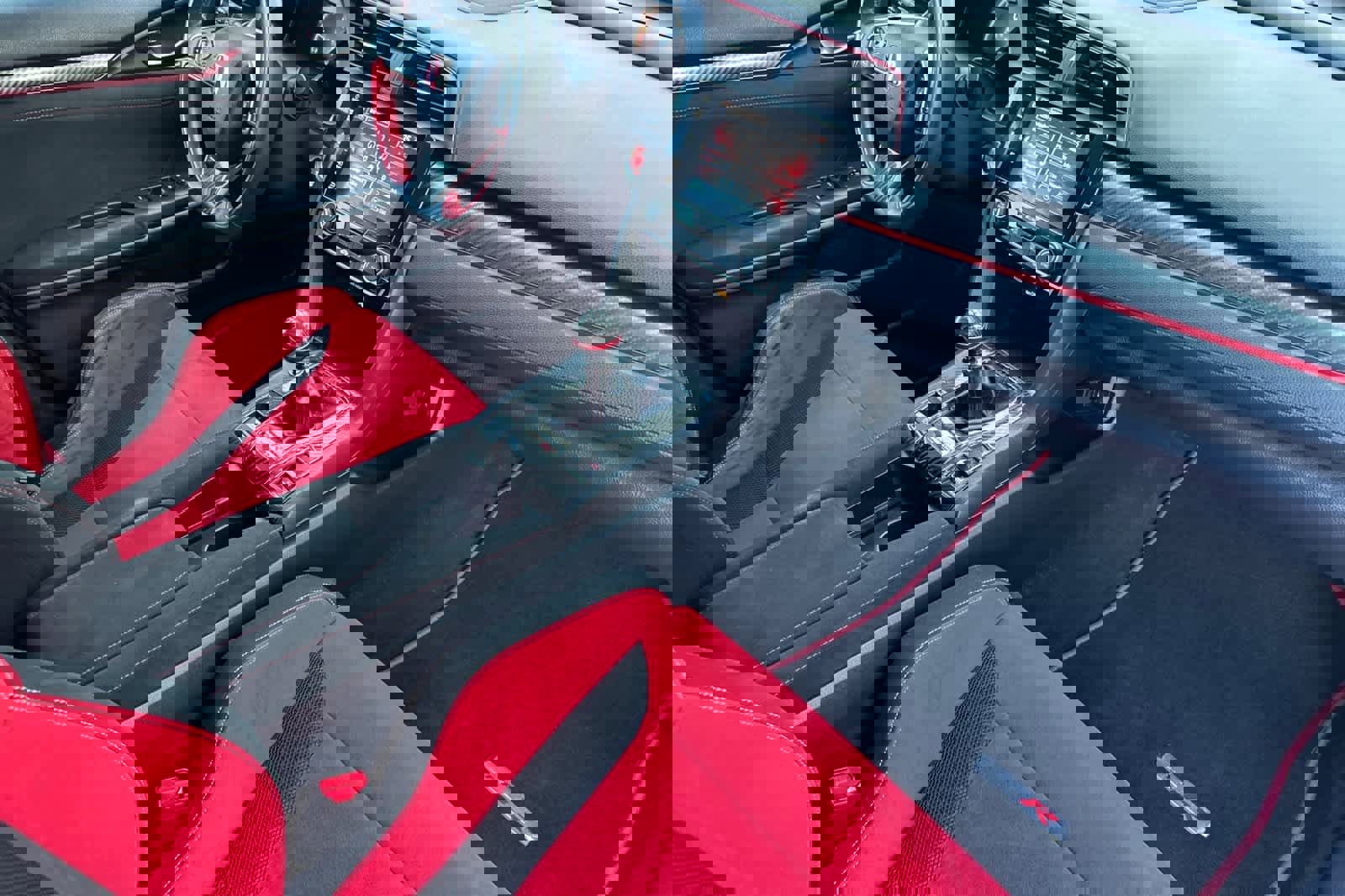 Certified 2018 Honda Civic Type R image 17