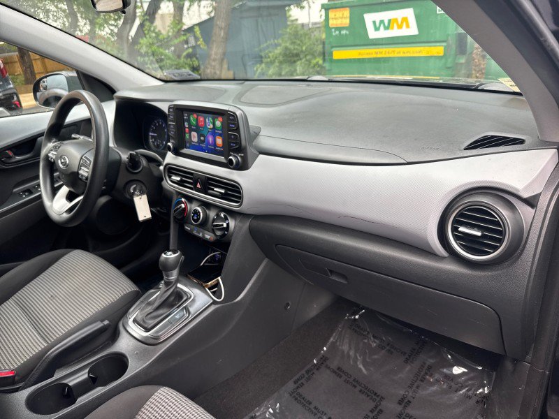 Used 2020 Hyundai Kona SE FWD image 25