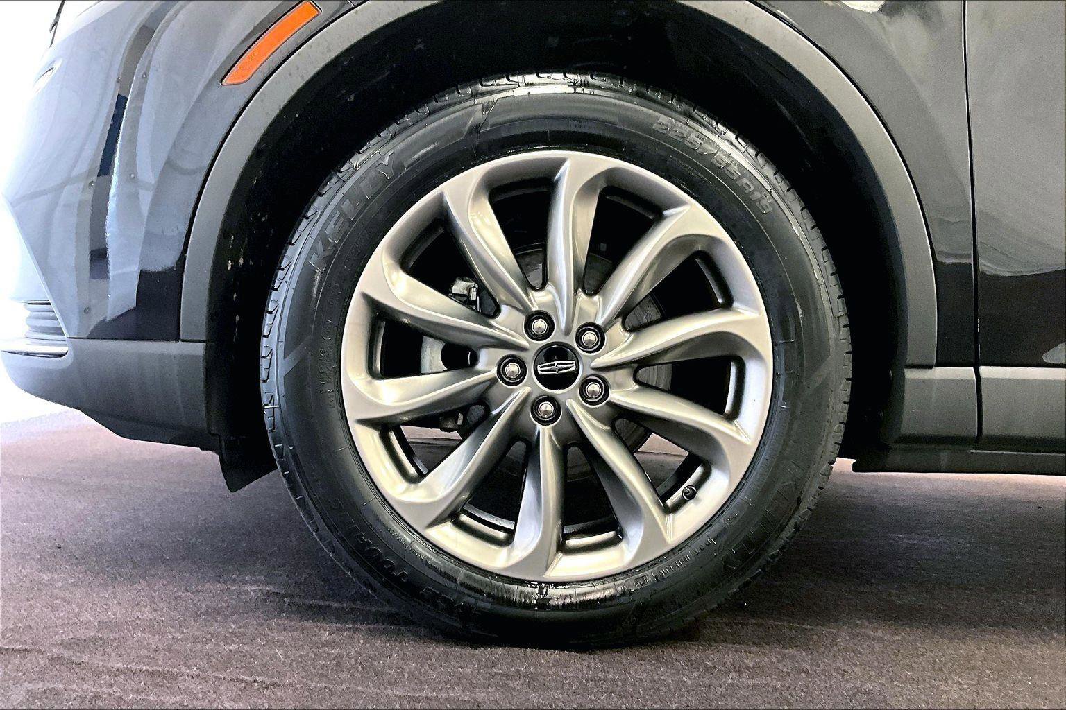 Used 2021 Lincoln Corsair AWD w/ Premium Package image 8