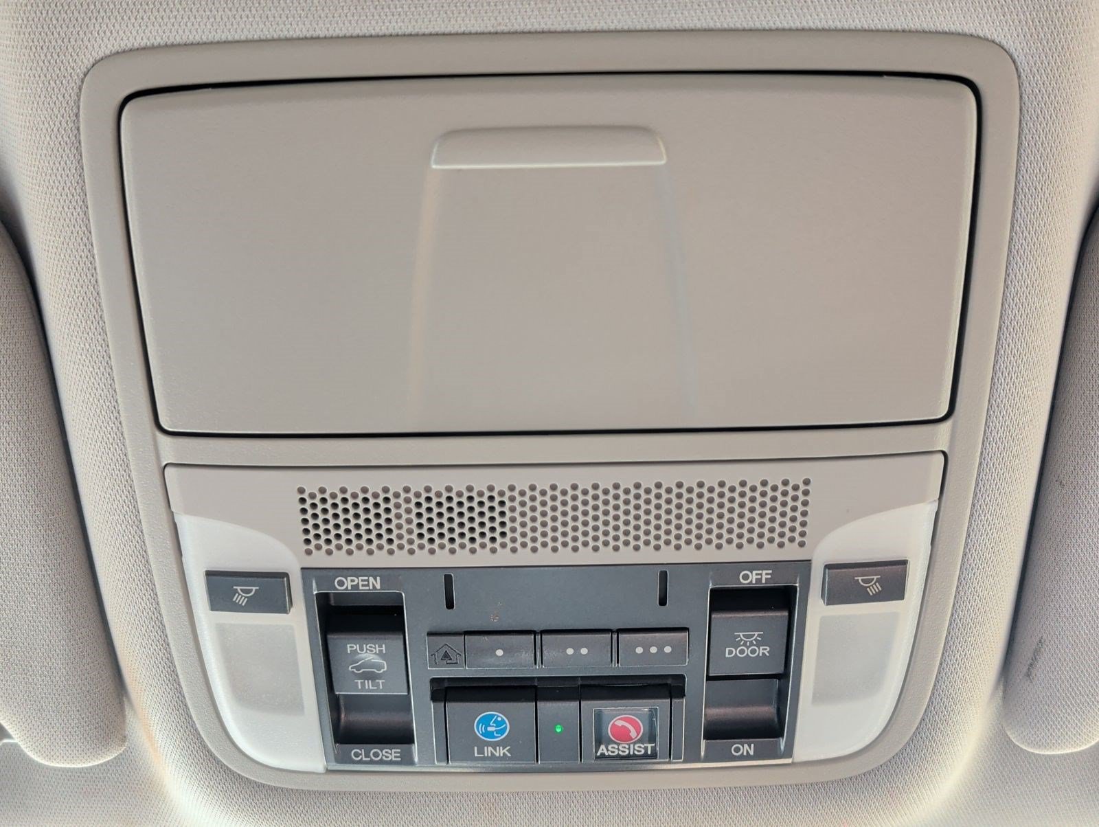 Used 2018 Acura MDX FWD w/ Advance & Entertainment image 22