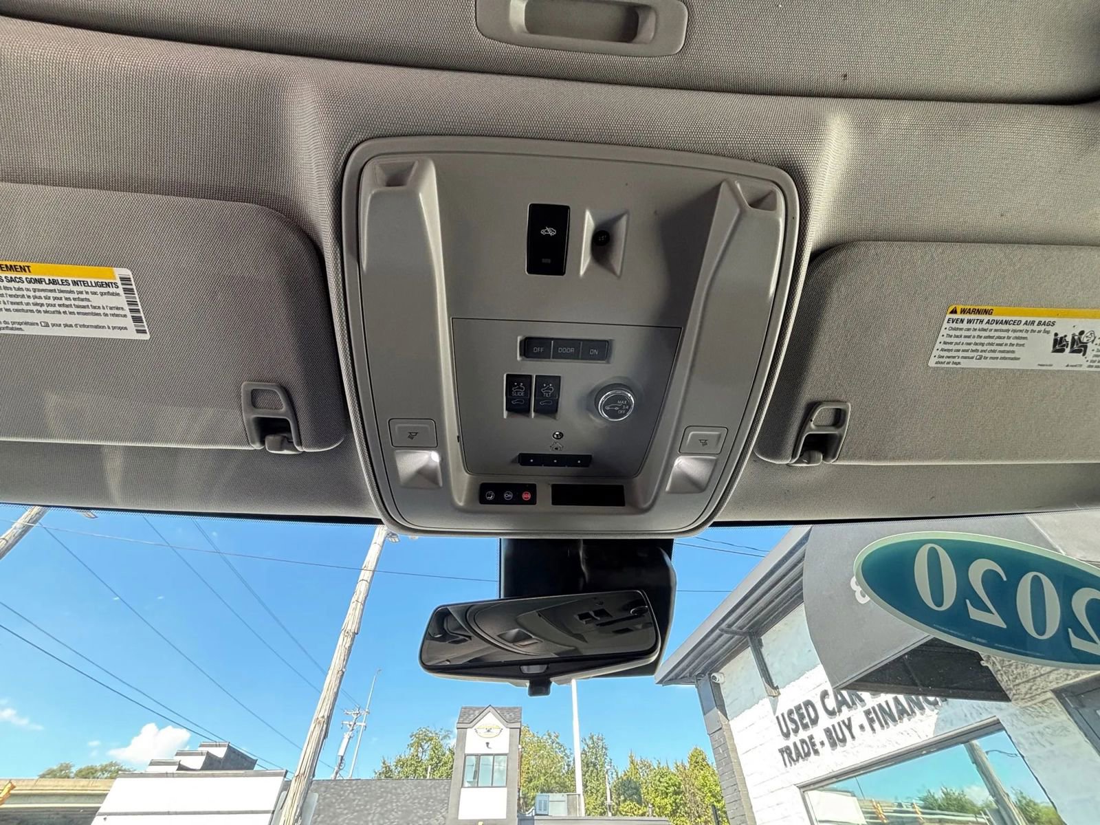 Used 2020 Cadillac Escalade Premium Luxury image 33