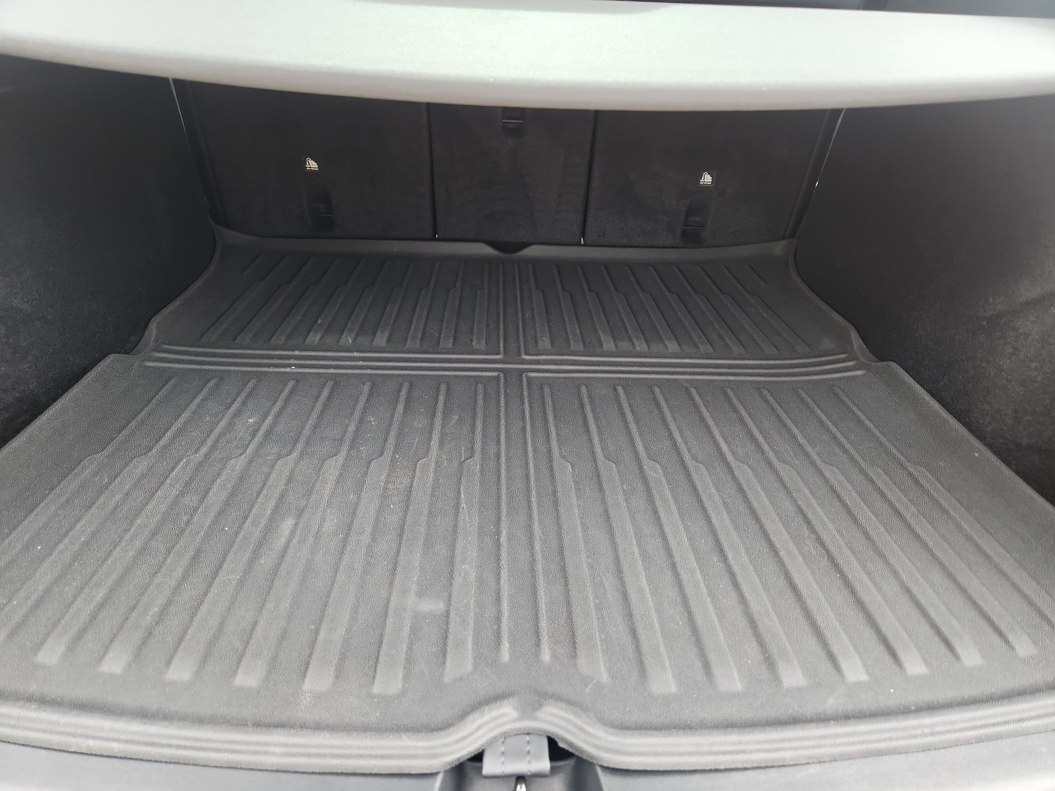 Used 2025 Tesla Model Y Long Range image 26