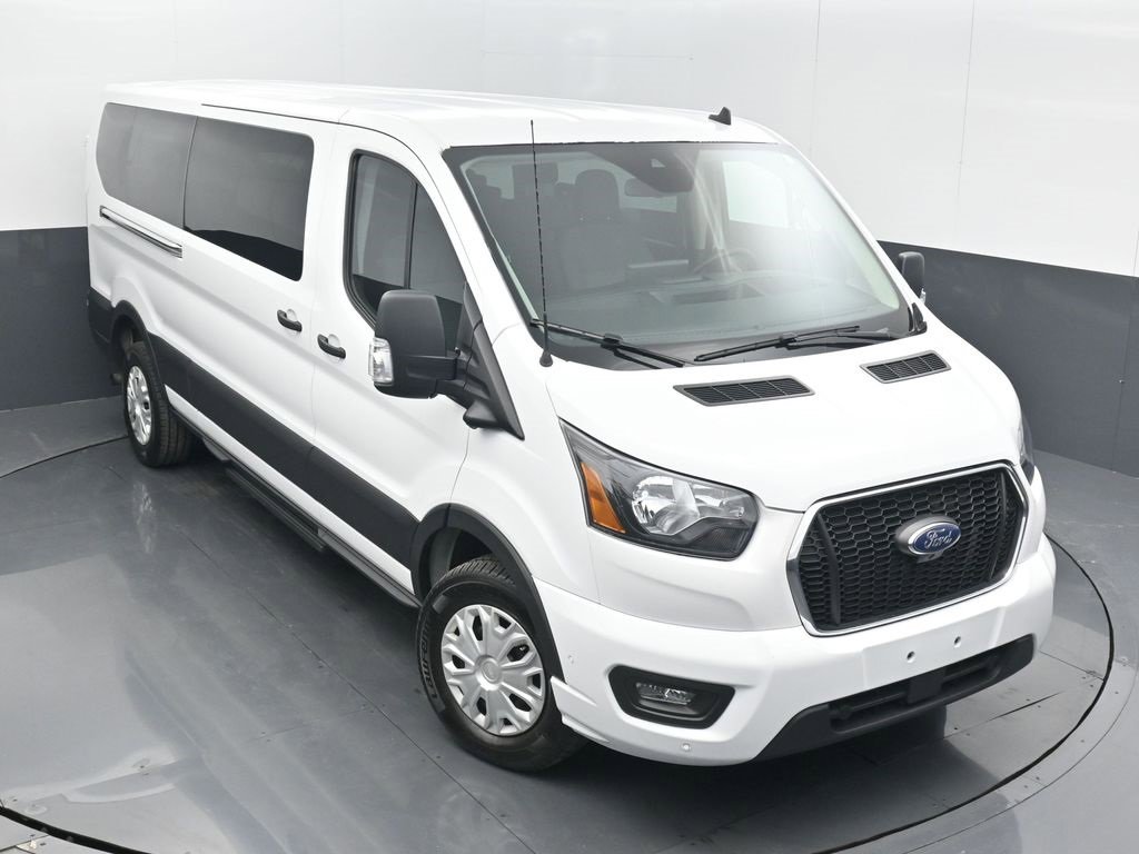 Used 2023 Ford Transit 350 XLT image 33