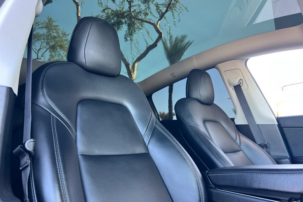 Used 2020 Tesla Model Y Long Range AWD/4WD image 19