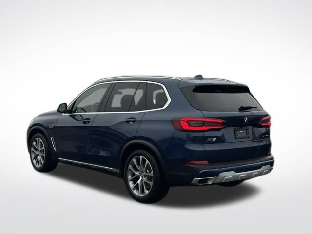 Used 2023 BMW X5 xDrive45e w/ Executive Package image 9