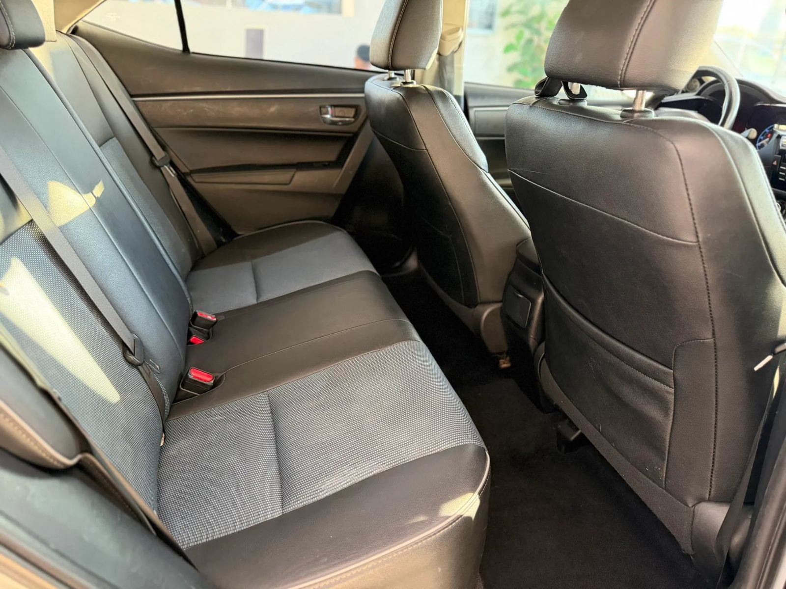 Used 2014 Toyota Corolla S FWD image 9