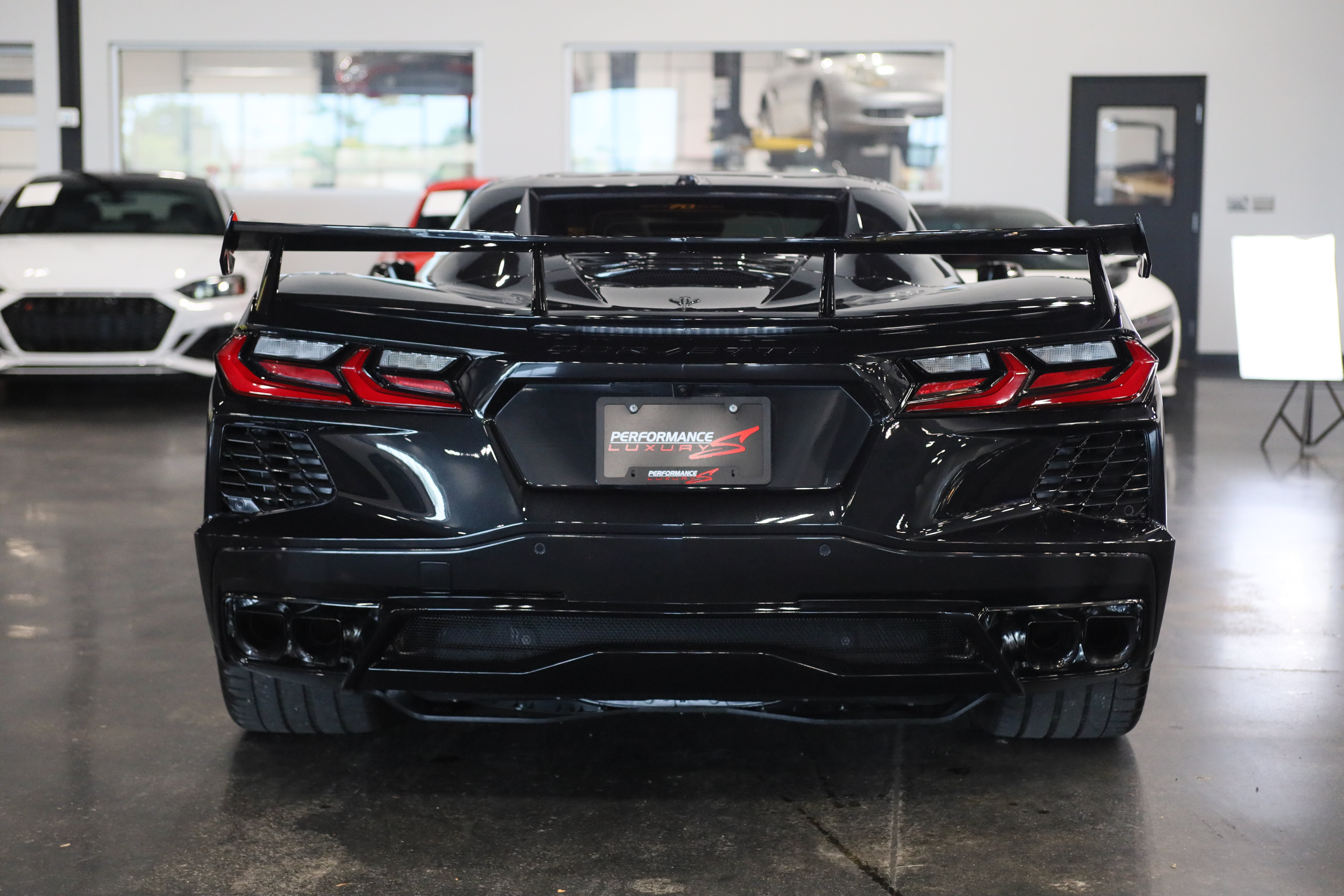 Used 2023 Chevrolet Corvette Stingray Premium Conv w/ Z51 Performance Package RWD image 6