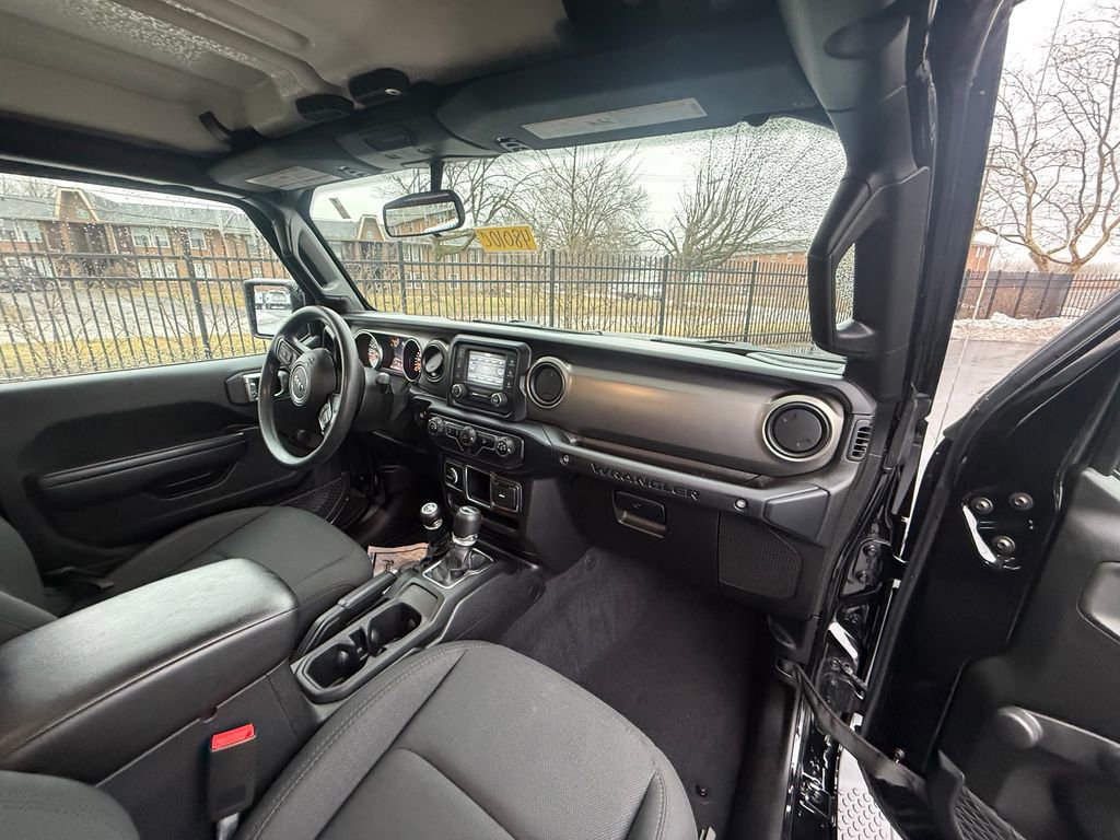 Used 2019 Jeep Wrangler Sport image 13