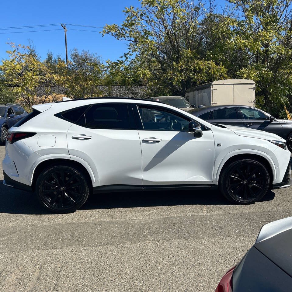 Used 2026 Lexus NX 450h+ F Sport AWD/4WD image 8