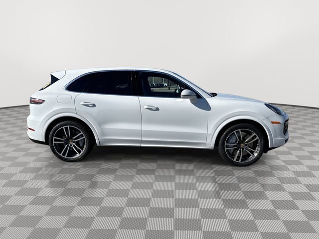 Used 2020 Porsche Cayenne Turbo image 10