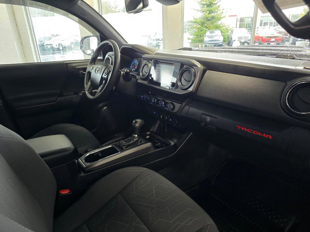 Used 2019 Toyota Tacoma TRD Sport image 36