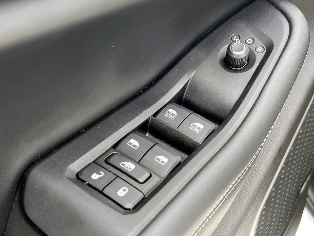 Used 2022 Jeep Grand Cherokee Limited 4xe image 17