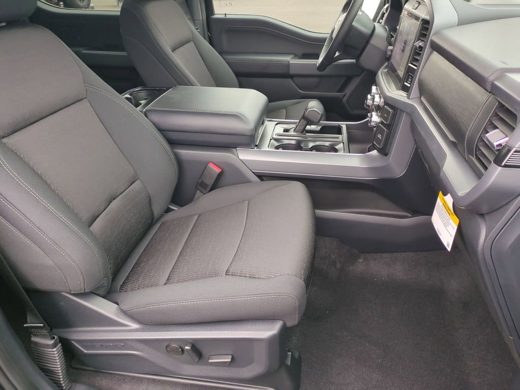 New 2026 Ford F150 XLT w/ Equipment Group 302A MID image 20