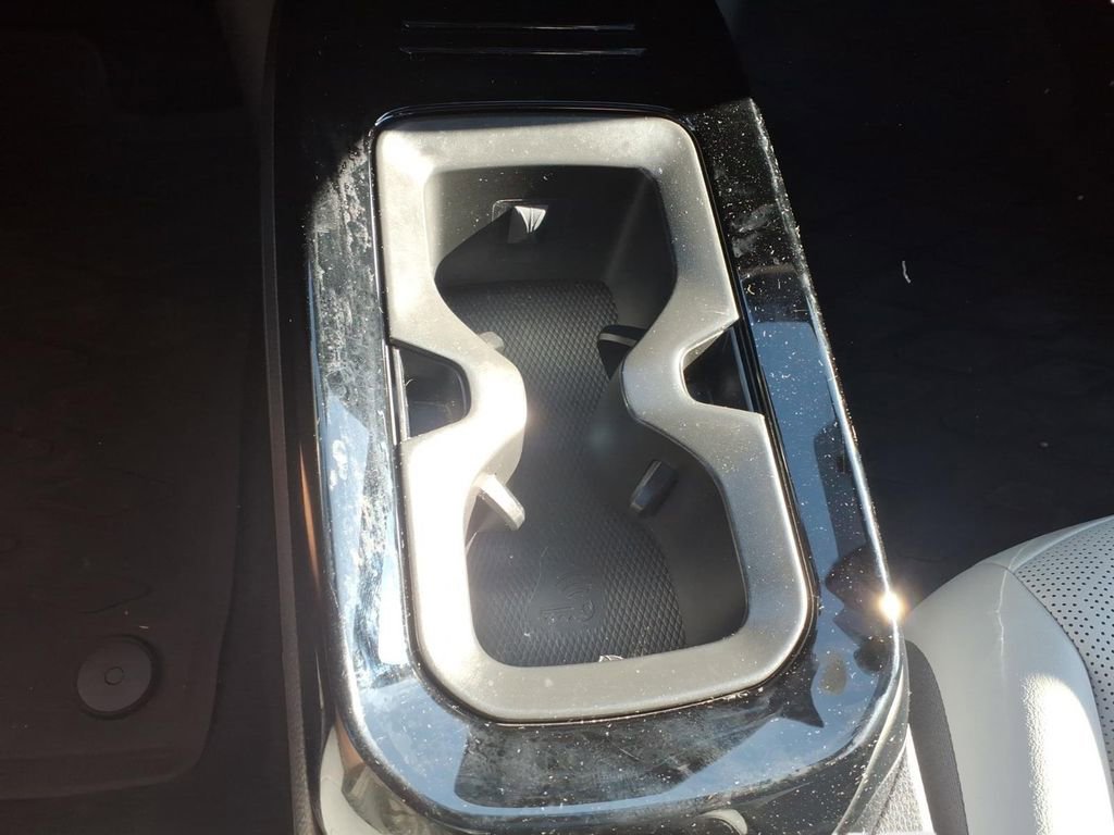 Used 2021 Volkswagen ID.4 Pro S image 26