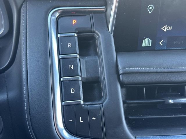 Used 2023 Chevrolet Suburban Z71 w/ Luxury Package image 36