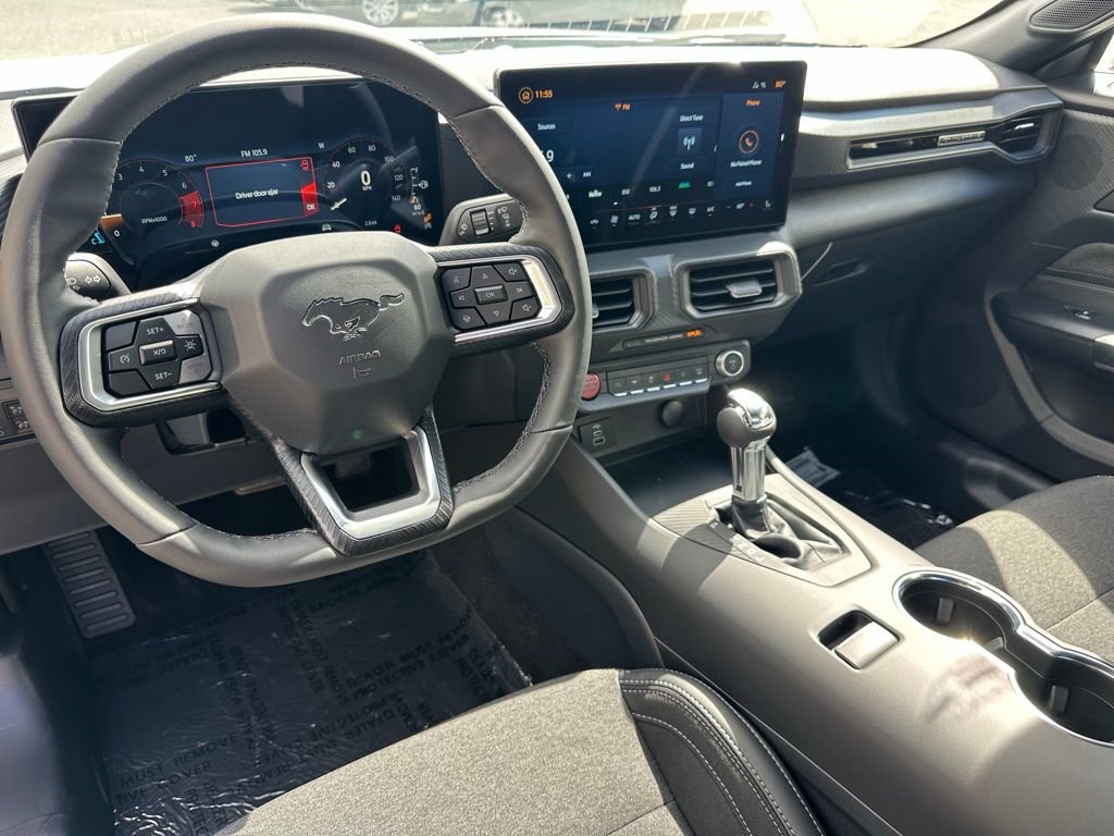 New 2025 Ford Mustang Coupe image 4