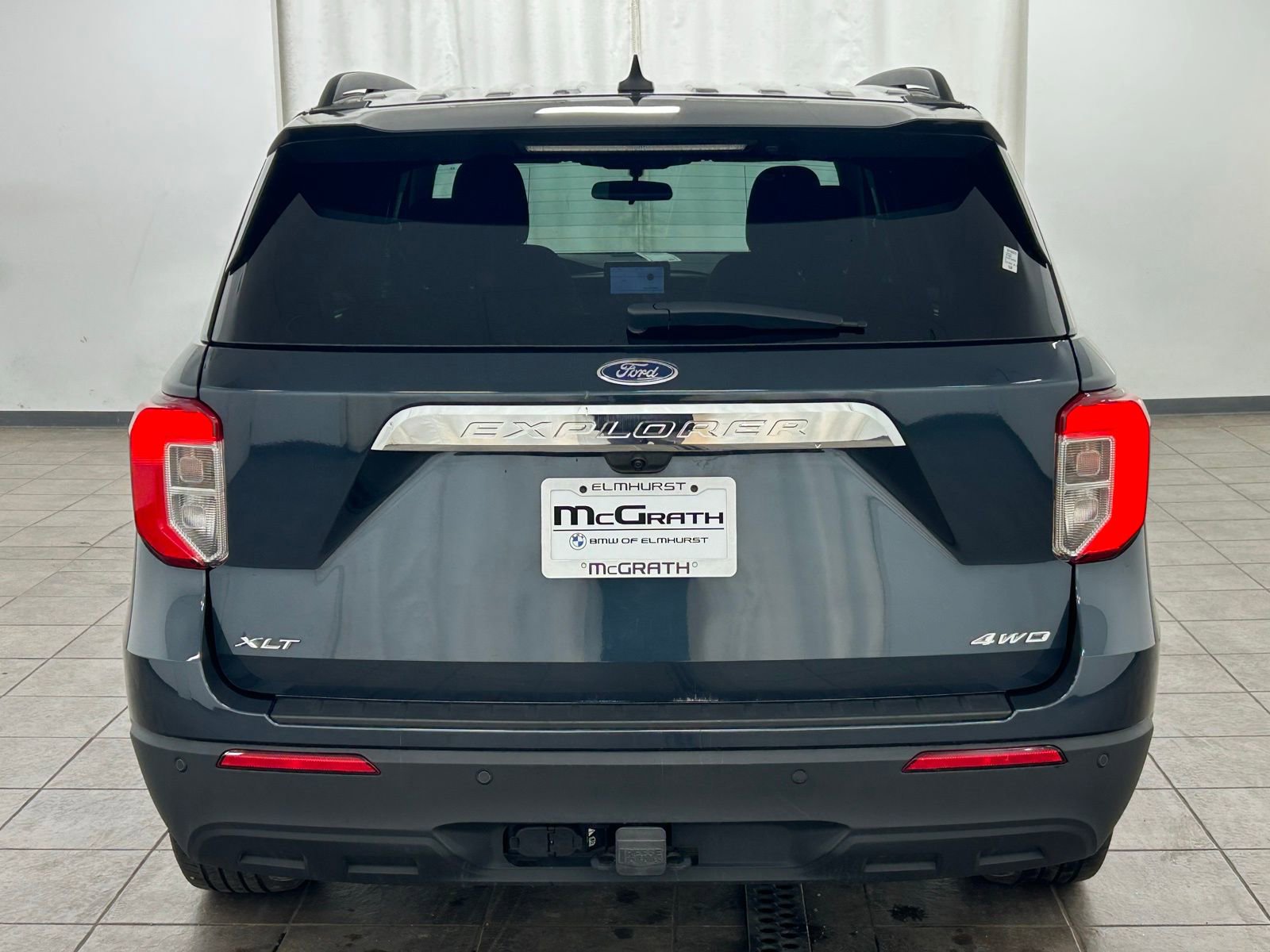 Used 2023 Ford Explorer XLT w/ Class IV Trailer Tow Package image 4