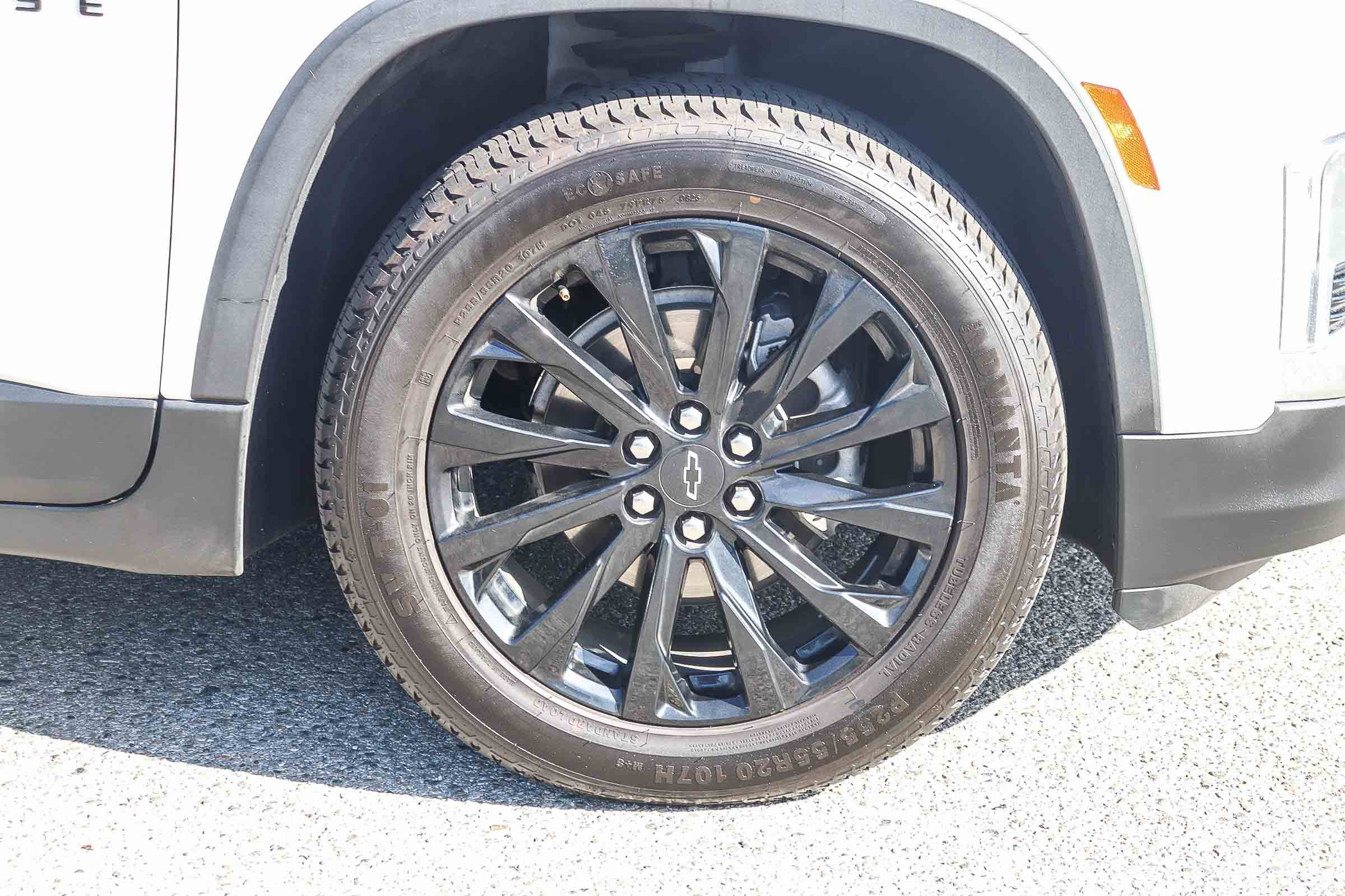 Used 2023 Chevrolet Traverse RS w/ LPO, Cargo Package image 12