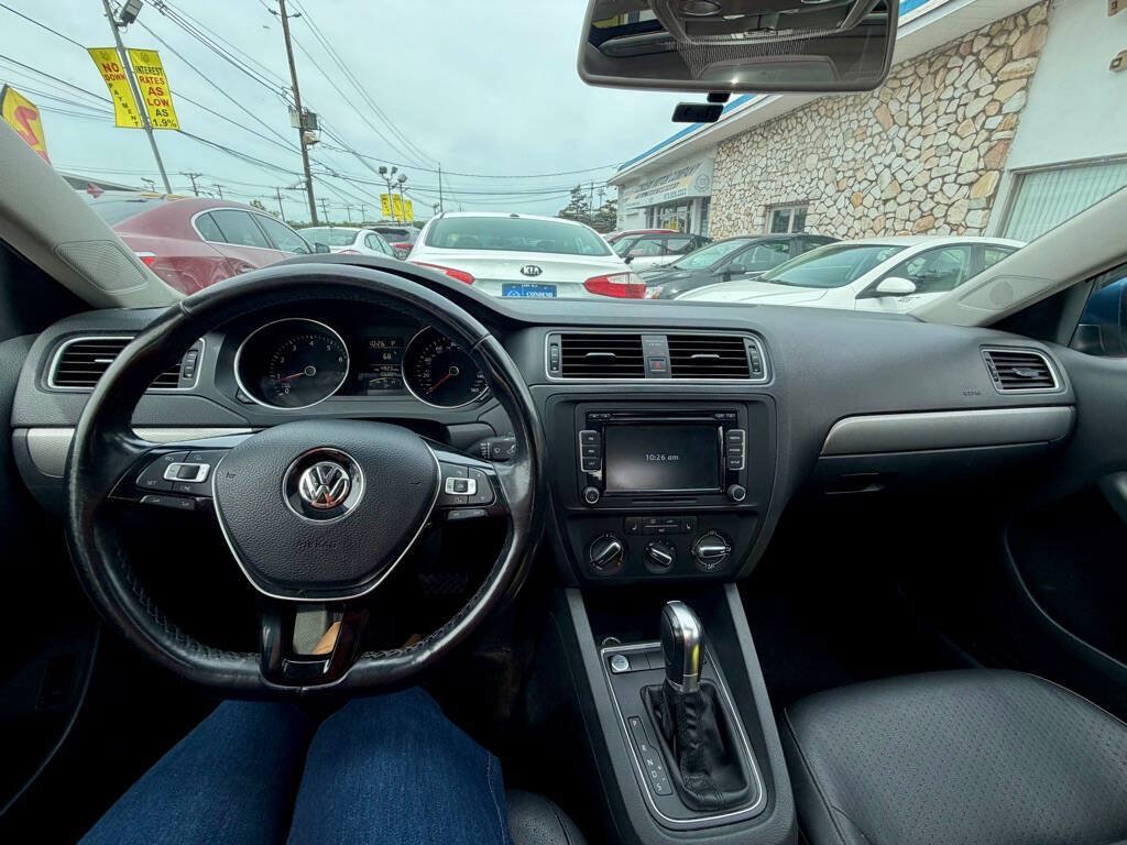Used 2015 Volkswagen Jetta SE FWD image 8