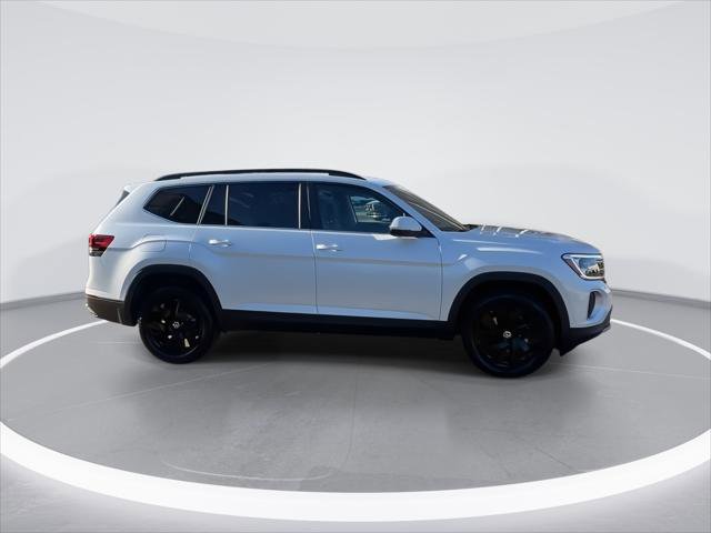 New 2026 Volkswagen Atlas SE image 9