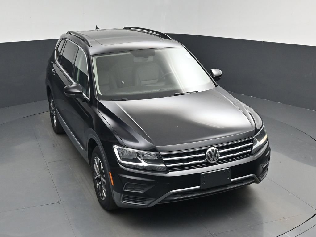 Used 2018 Volkswagen Tiguan SE w/ Panoramic Sunroof Package AWD/4WD image 26