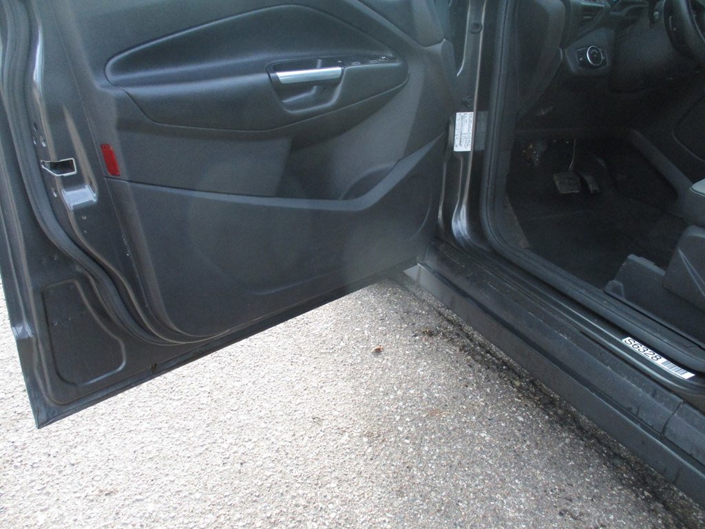 Used 2015 Ford C-MAX SE image 5