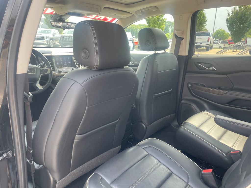 Used 2022 GMC Acadia Denali w/ Denali Ultimate Package FWD image 23