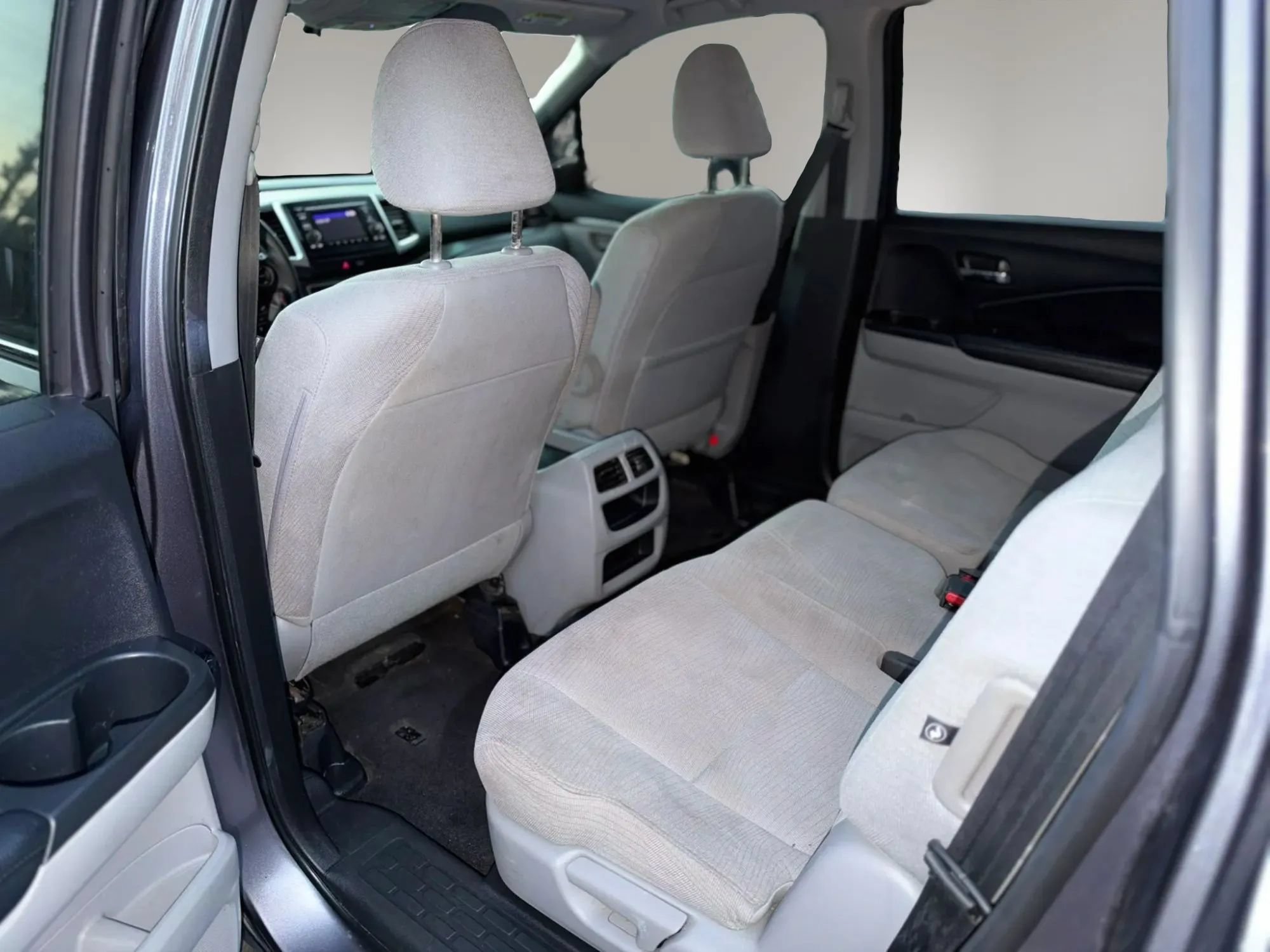 Used 2016 Honda Pilot LX image 19