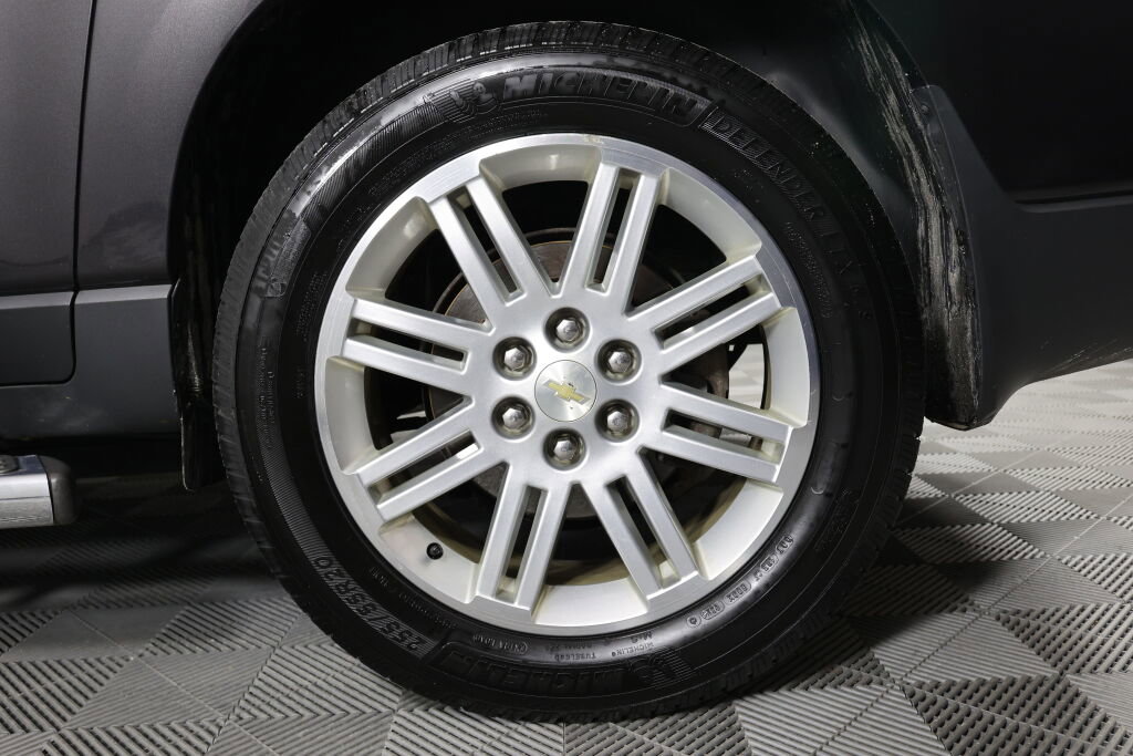 Used 2013 Chevrolet Traverse LT w/ All-Star Edition AWD/4WD image 8