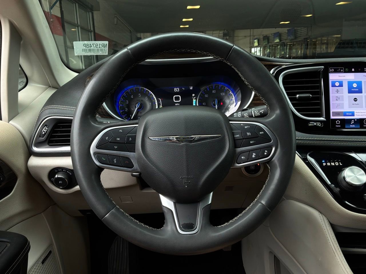 Used 2022 Chrysler Pacifica Limited FWD image 39