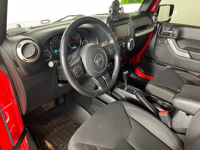 Used 2018 Jeep Wrangler Unlimited Sahara w/ Max Tow Package image 3