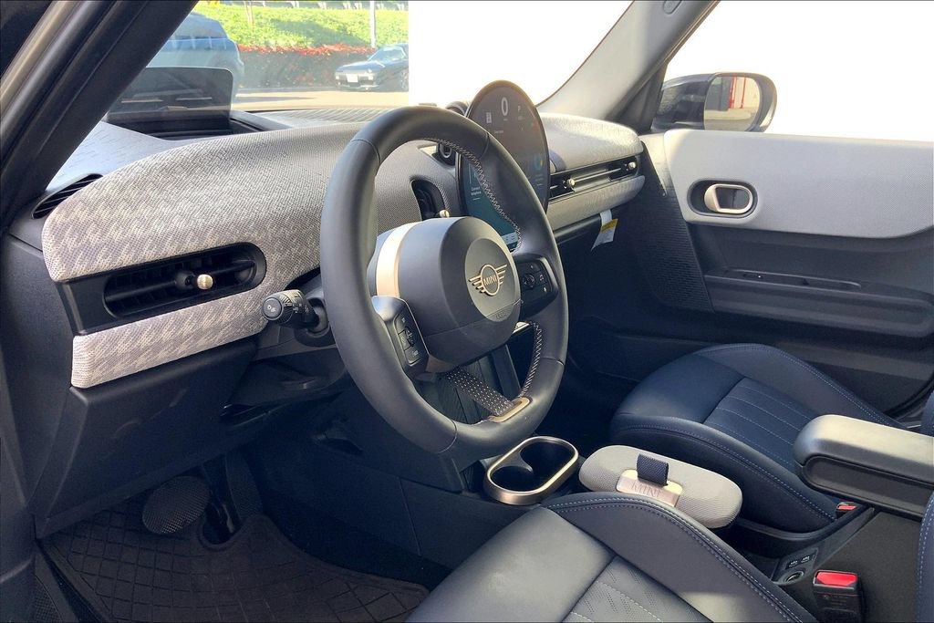 Used 2025 MINI Cooper S FWD image 16