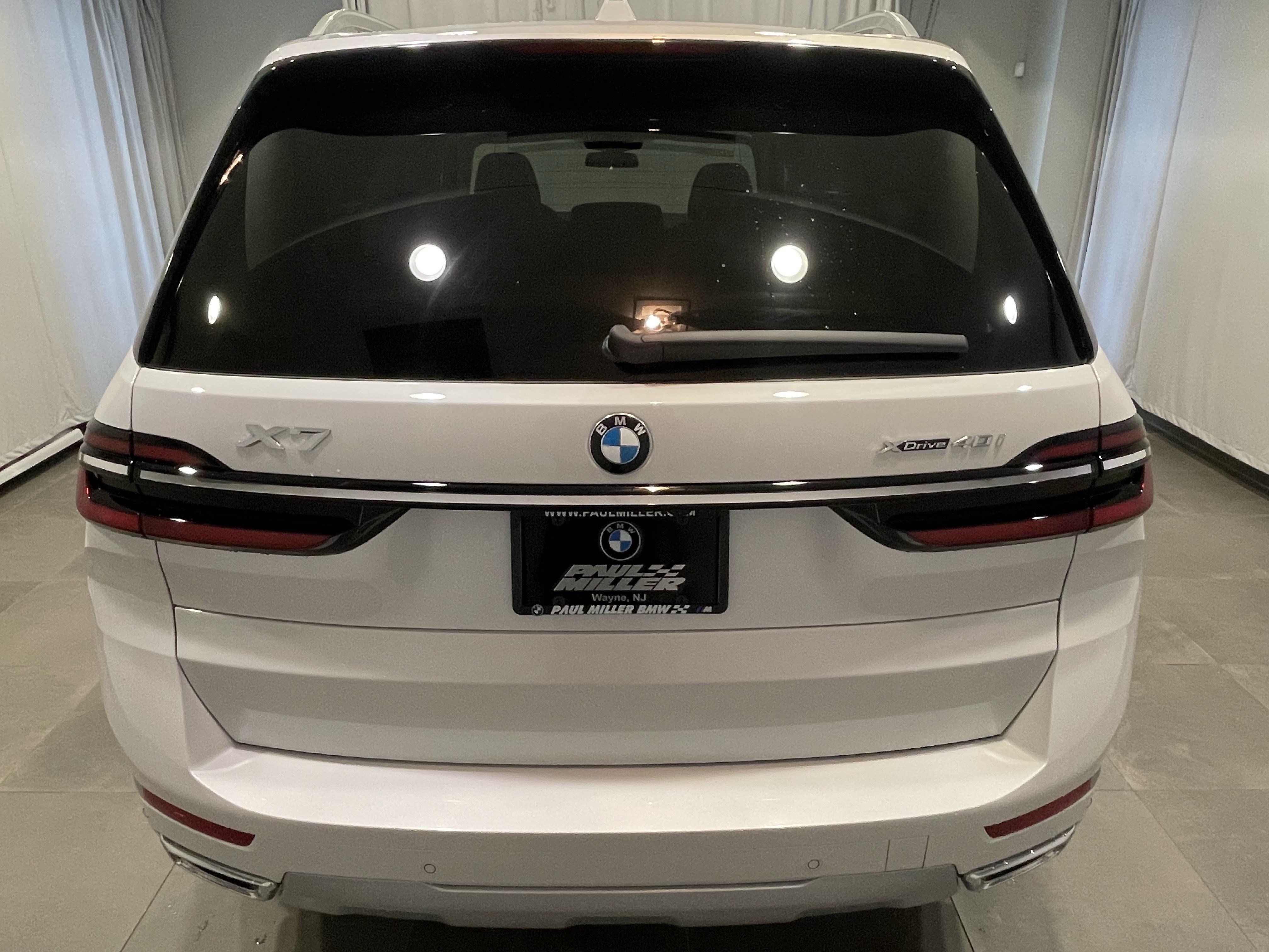 New 2027 BMW X7 xDrive40i w/ Premium Package AWD/4WD image 5