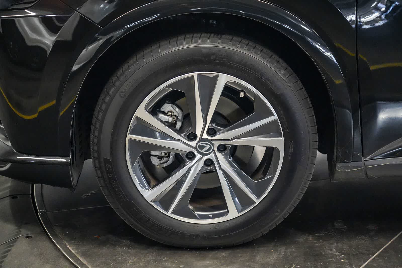 Used 2026 Lexus RX 350 FWD w/ Cold Area Package image 9