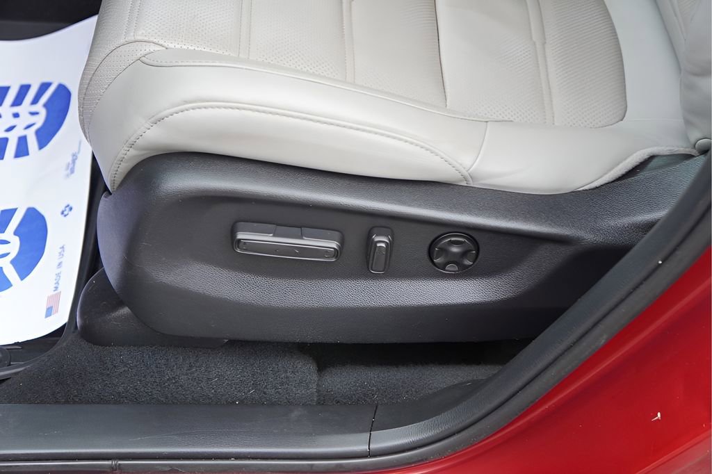Used 2021 Honda CR-V EX-L image 17