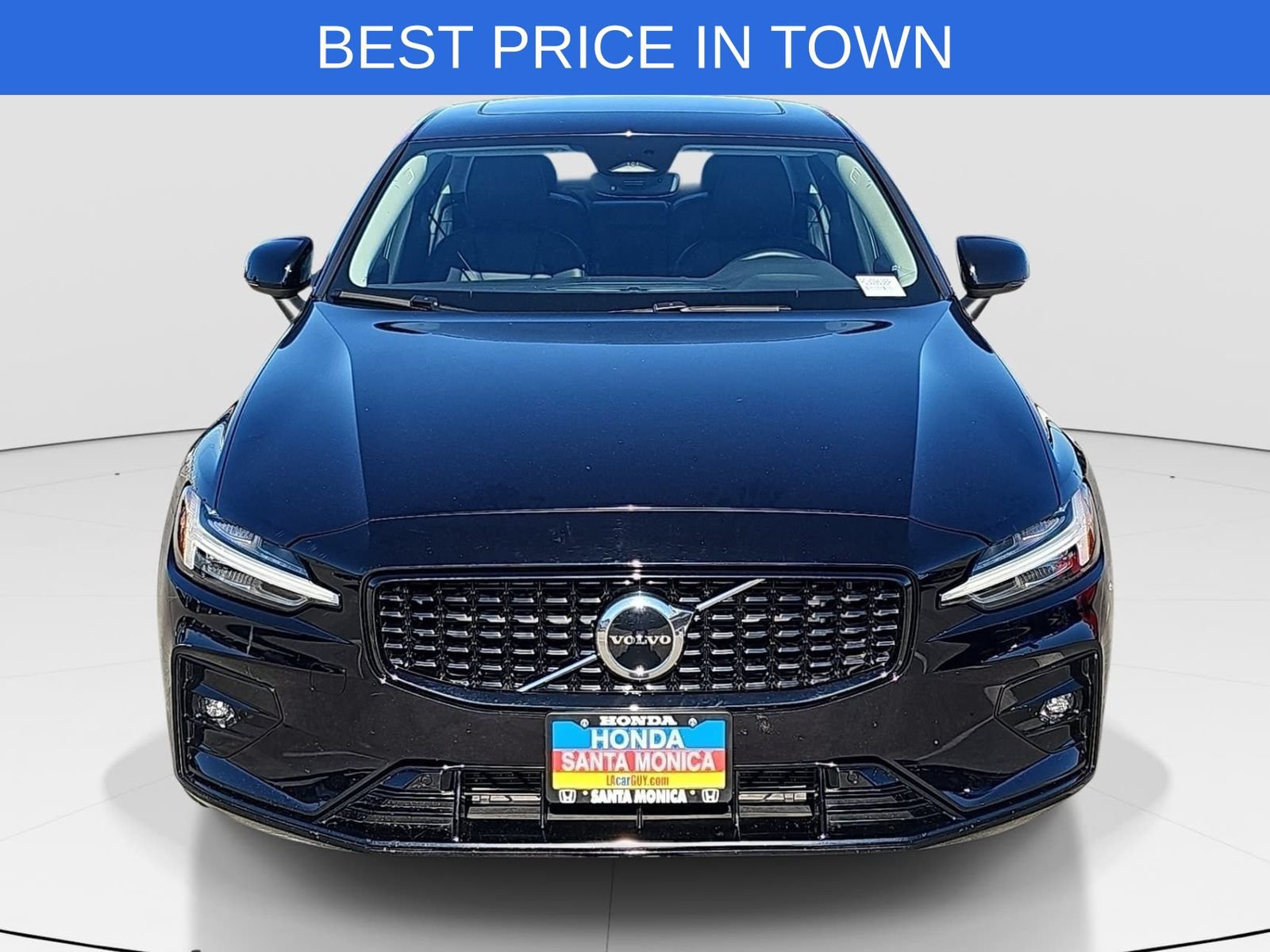 Used 2024 Volvo S60 B5 Core AWD/4WD image 2