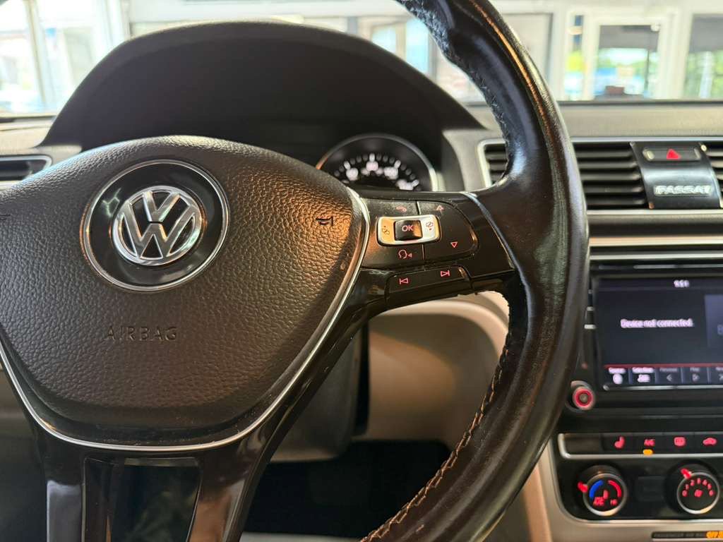 Used 2019 Volkswagen Passat 2.0T Wolfsburg FWD image 10
