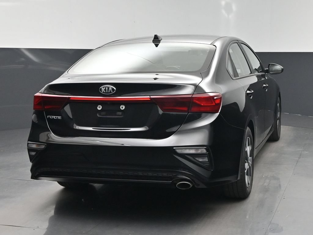 Used 2020 Kia Forte LXS FWD image 11