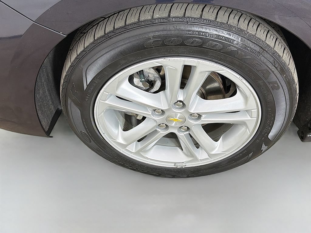Used 2016 Chevrolet Cruze LT w/ Sun And Sound Package FWD image 19