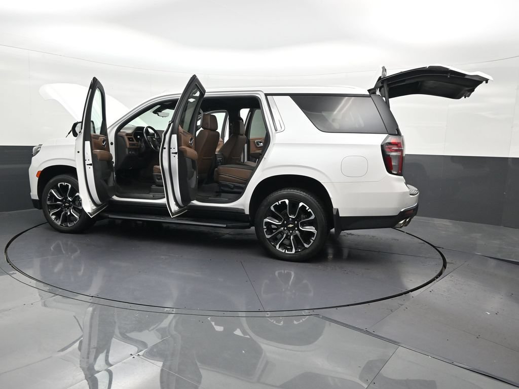 Used 2022 Chevrolet Tahoe High Country AWD/4WD image 35