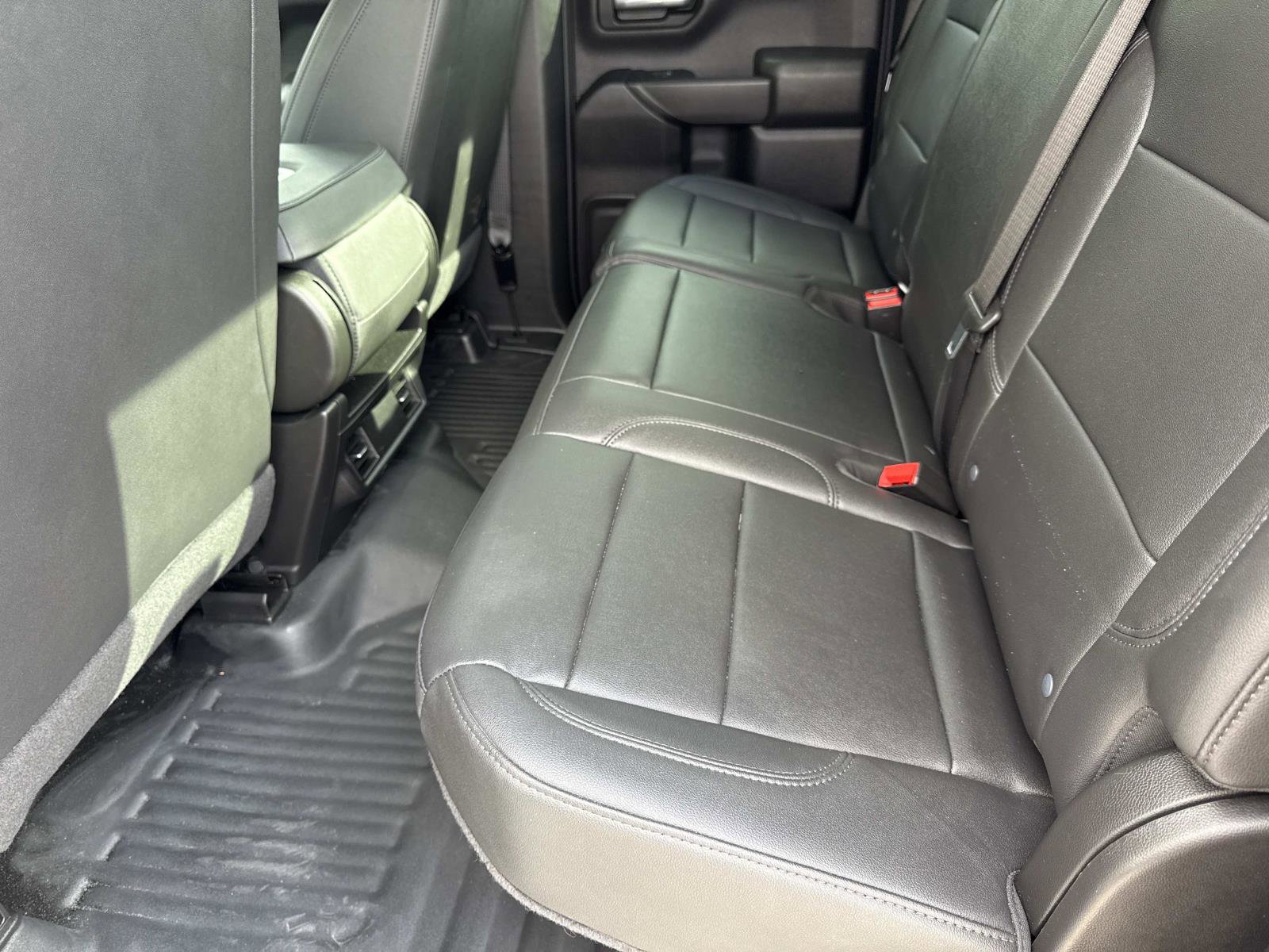 Used 2025 Chevrolet Silverado 1500 W/T image 10