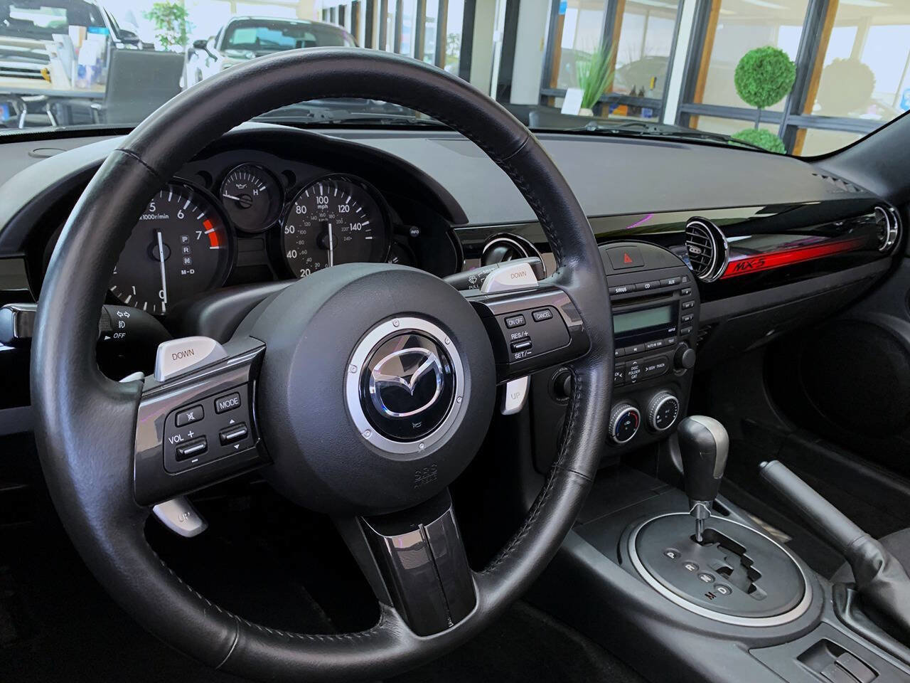 Used 2014 MAZDA MX-5 Miata Club RWD image 9