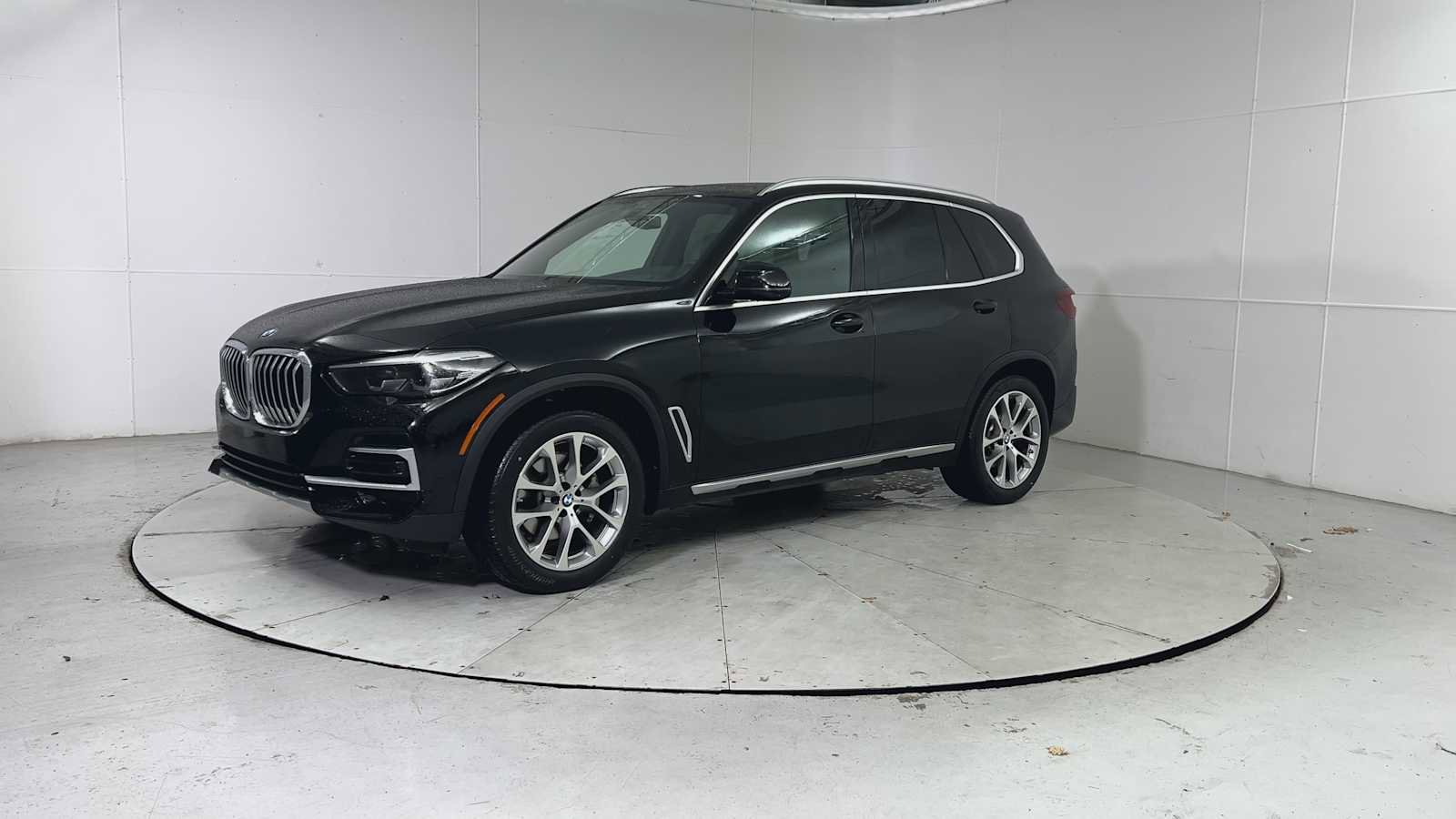 Used 2023 BMW X5 xDrive40i w/ Premium Package image 6