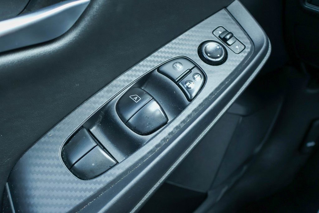 Used 2023 Nissan Sentra SV image 16