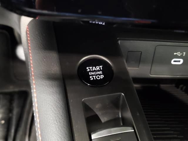 Used 2025 Nissan Kicks SR AWD/4WD image 25