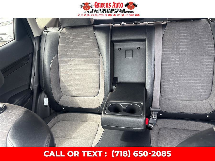 Used 2021 Kia Seltos S AWD/4WD image 46