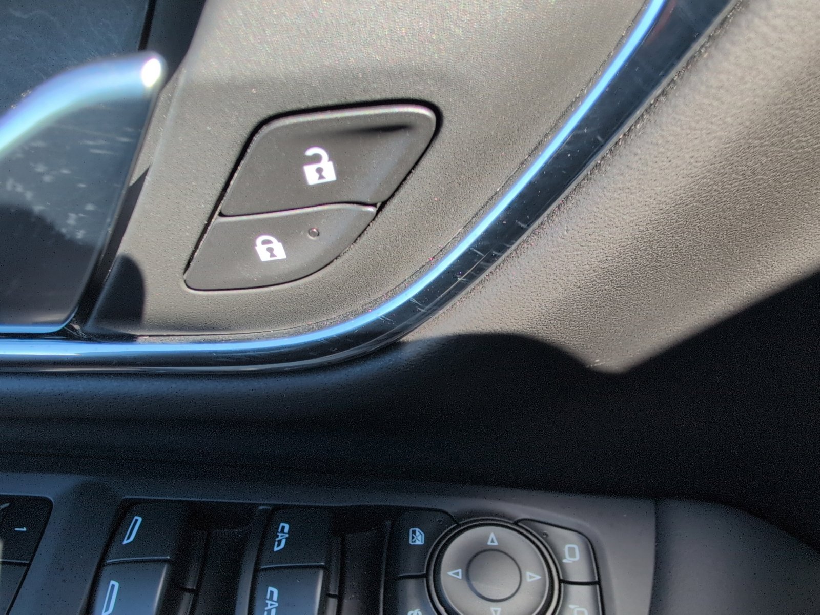 Used 2022 GMC Yukon AT4 image 21